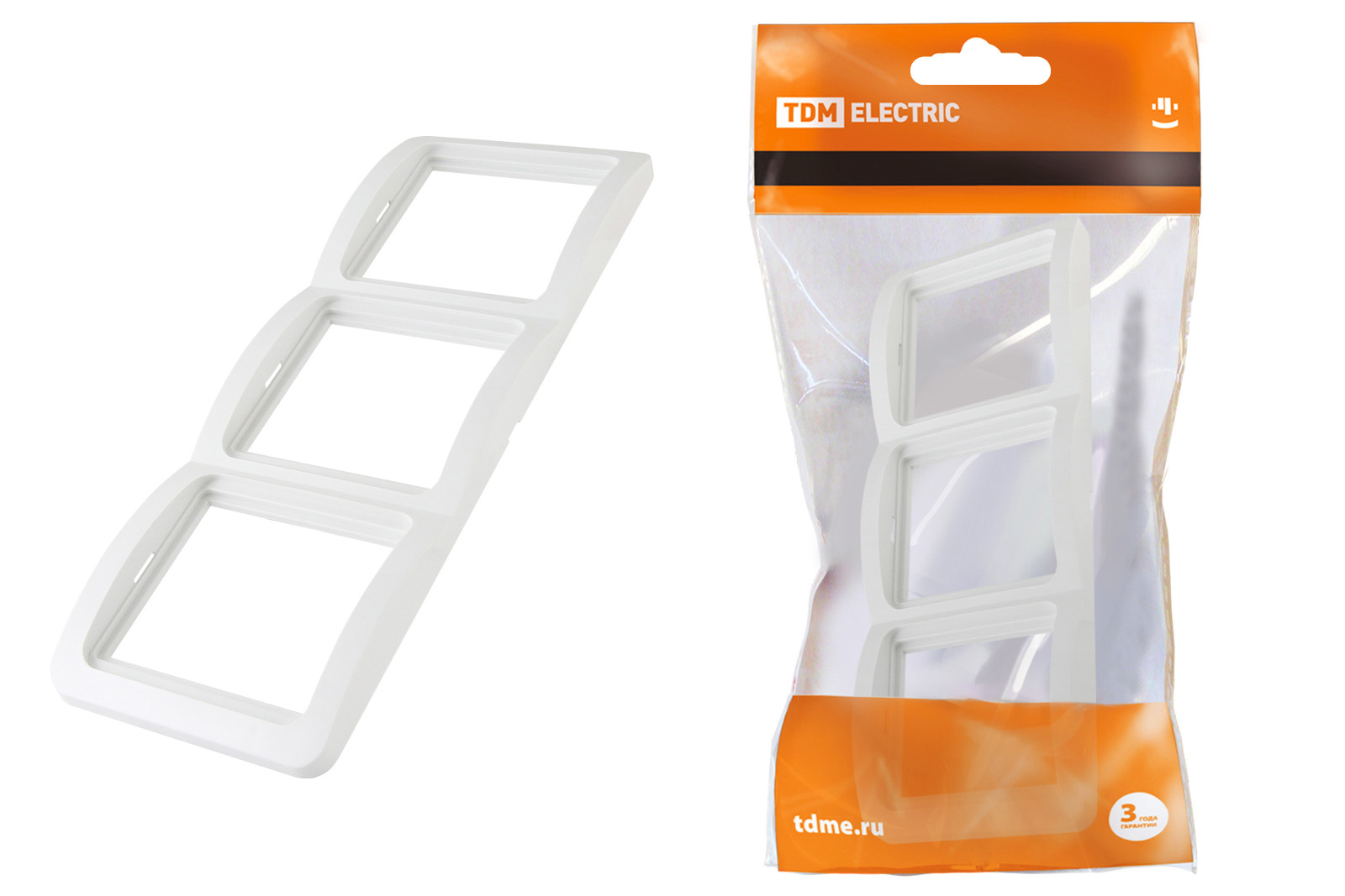 Рамка 3-ая вертикальная белая ""Валдай" TDM