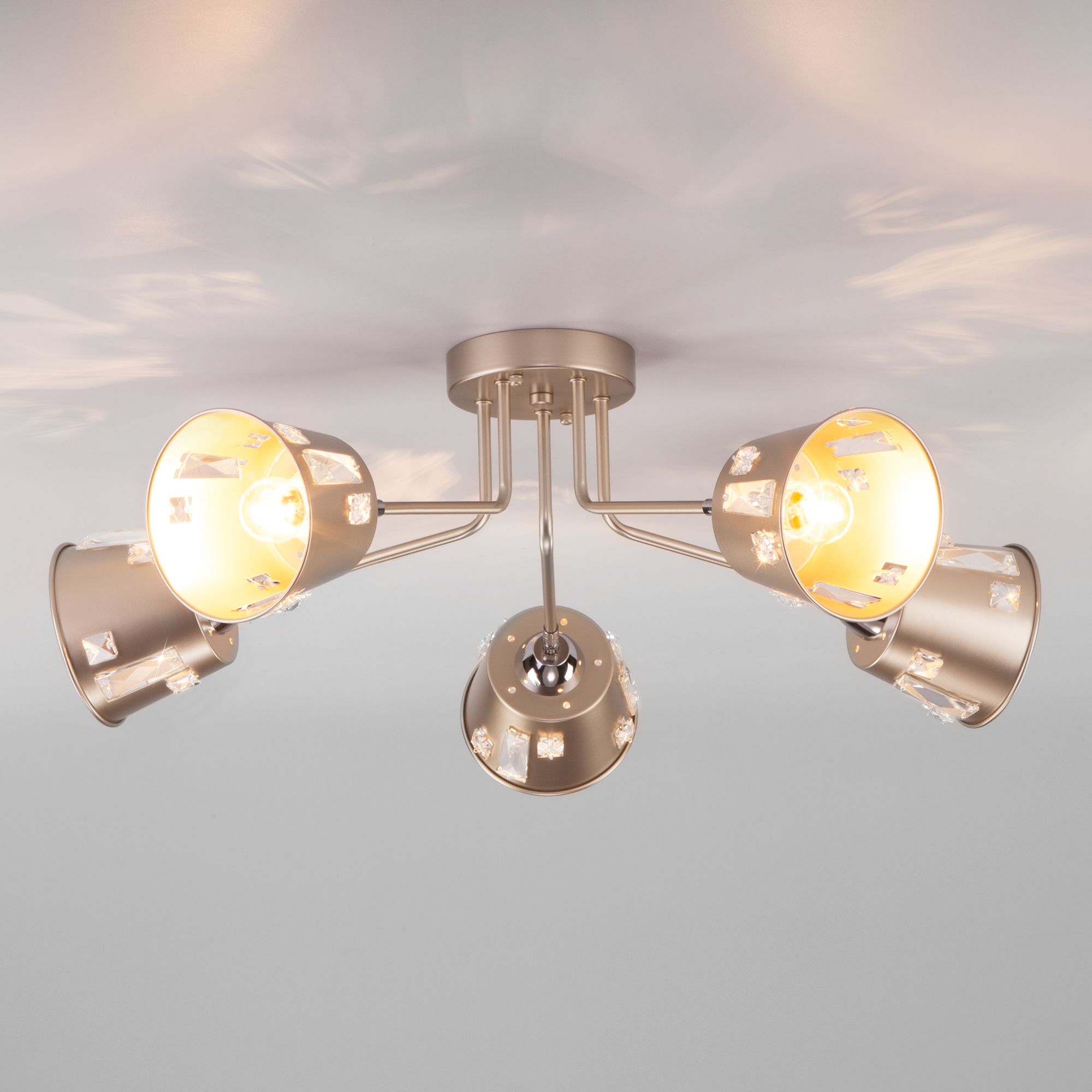 Потолочная люстра в стиле лофт Eurosvet 70105/5 шампань